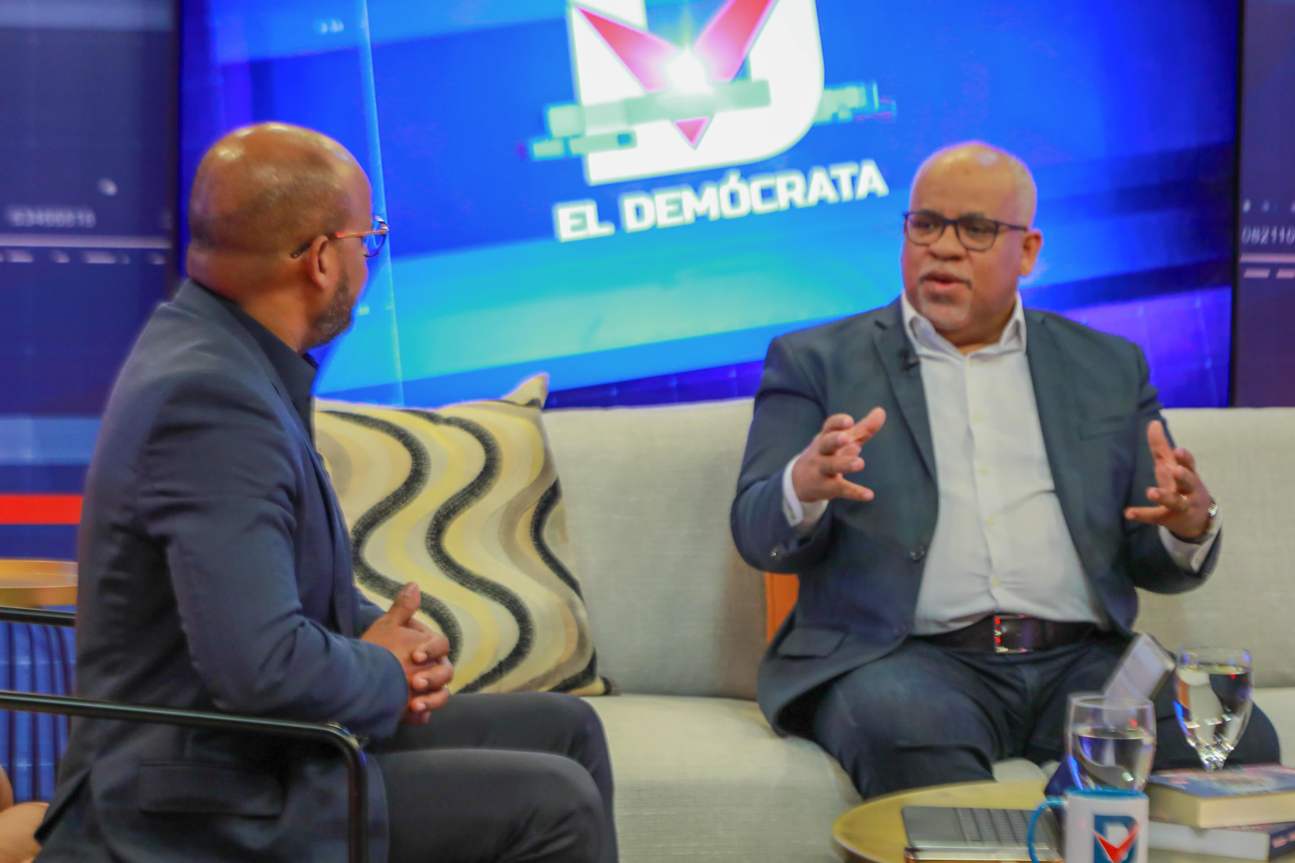 Director Promipyme participa en “El Demócrata”